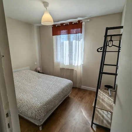 Maison Lumineuse Avec Jardin